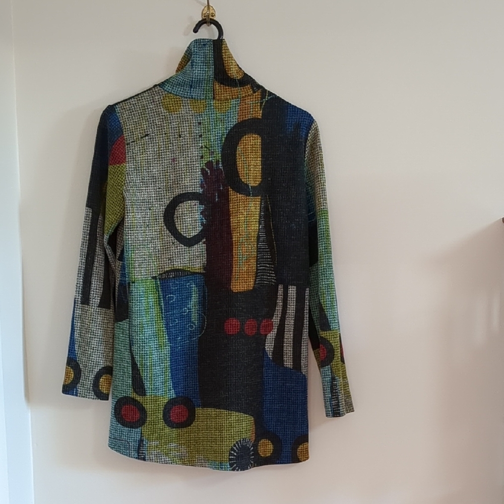 ๐จ๐ฆ Graphic Patterned Sweater - Size M - Picture 5 of 6